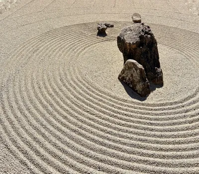 Zen rock garden — Photo by Jennifer Goolsby on Unsplash